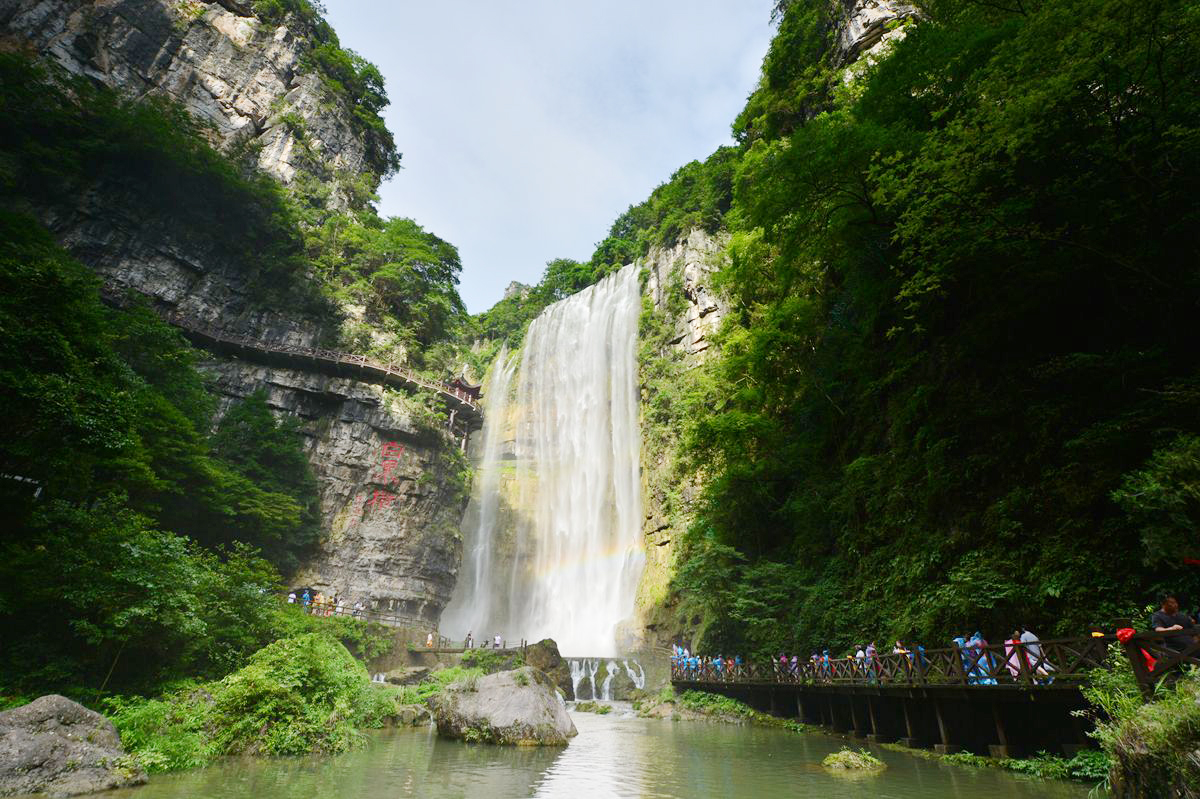 湖北第一、全國第四的三峽大瀑布